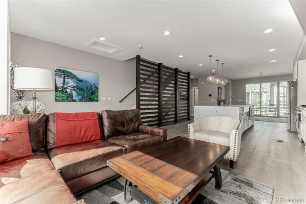 $889,000 | 6984 East 1st Avenue, Denver, CO 80230
