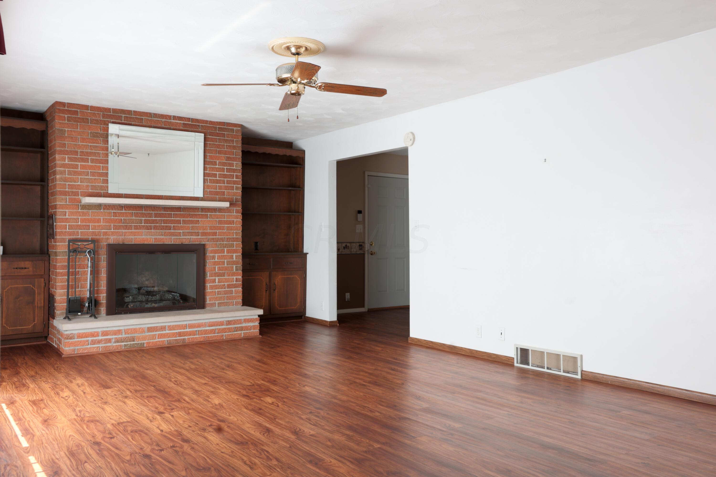 1411 Standpipe Road Jackson, OH 45640 - Photo 10 of 18 9.1 Living room_