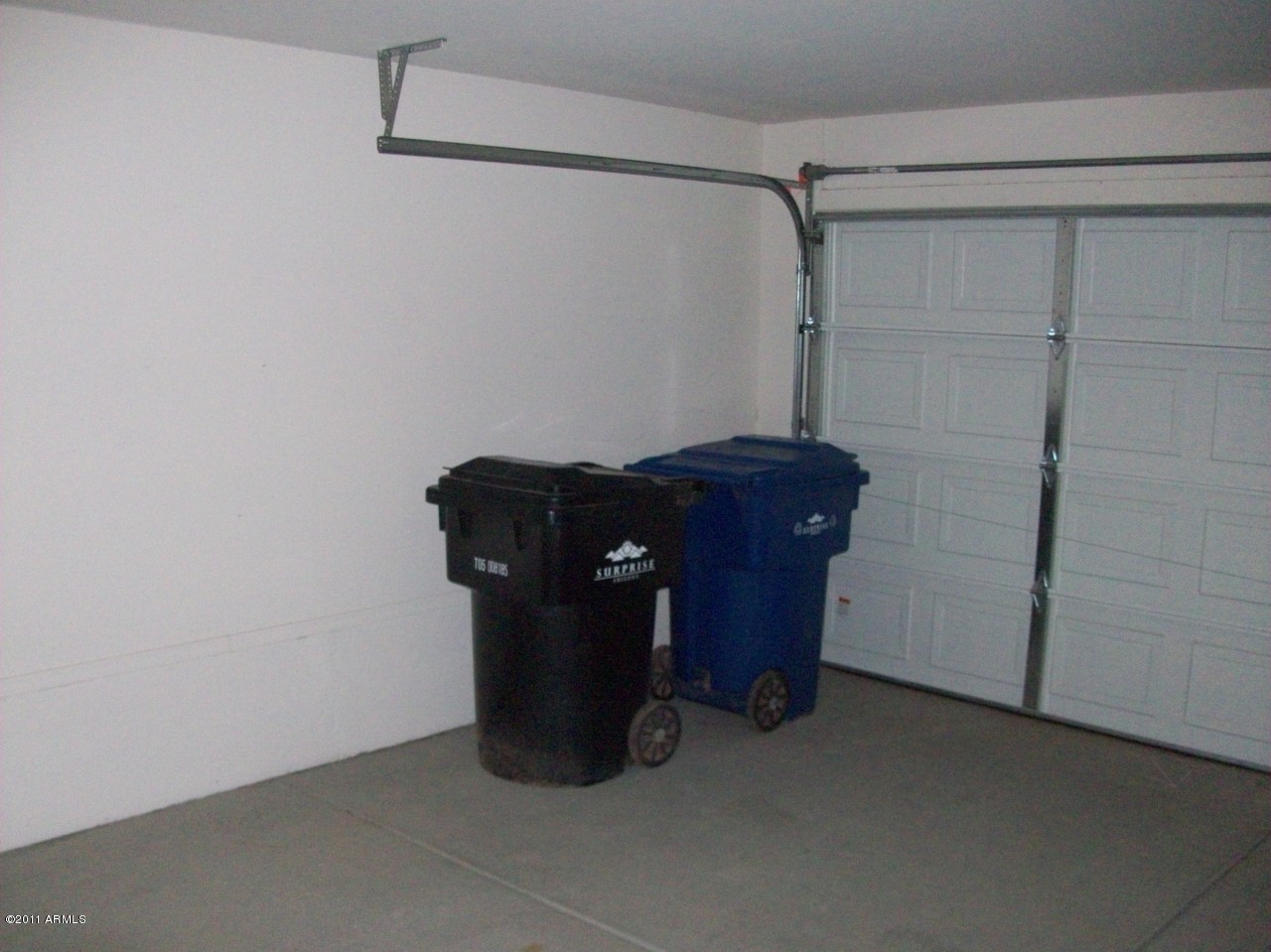 15776 West Boca Raton Road Surprise, AZ 85379 - Photo 6 of 10 Garage