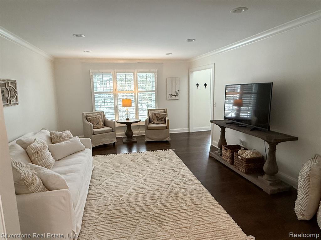 8085 Deerwood Road Clarkston, MI 48348 - Photo 16 of 44