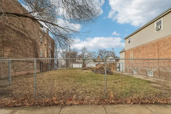 $135,000 | 1028 North Hamlin Avenue, Chicago, IL 60651