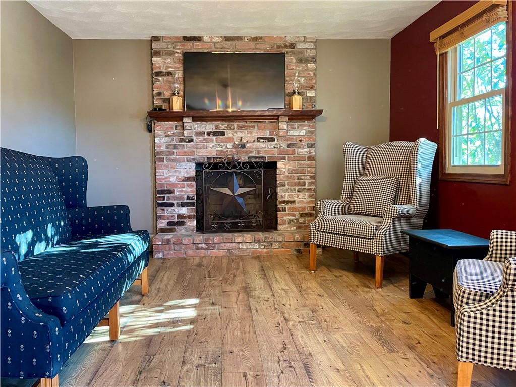 45 E Street Bristol, RI 02809 - Photo 12 of 39