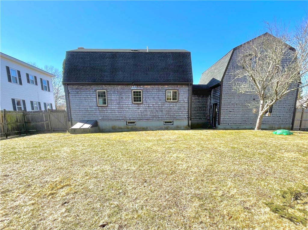 45 E Street Bristol, RI 02809 - Photo 37 of 39