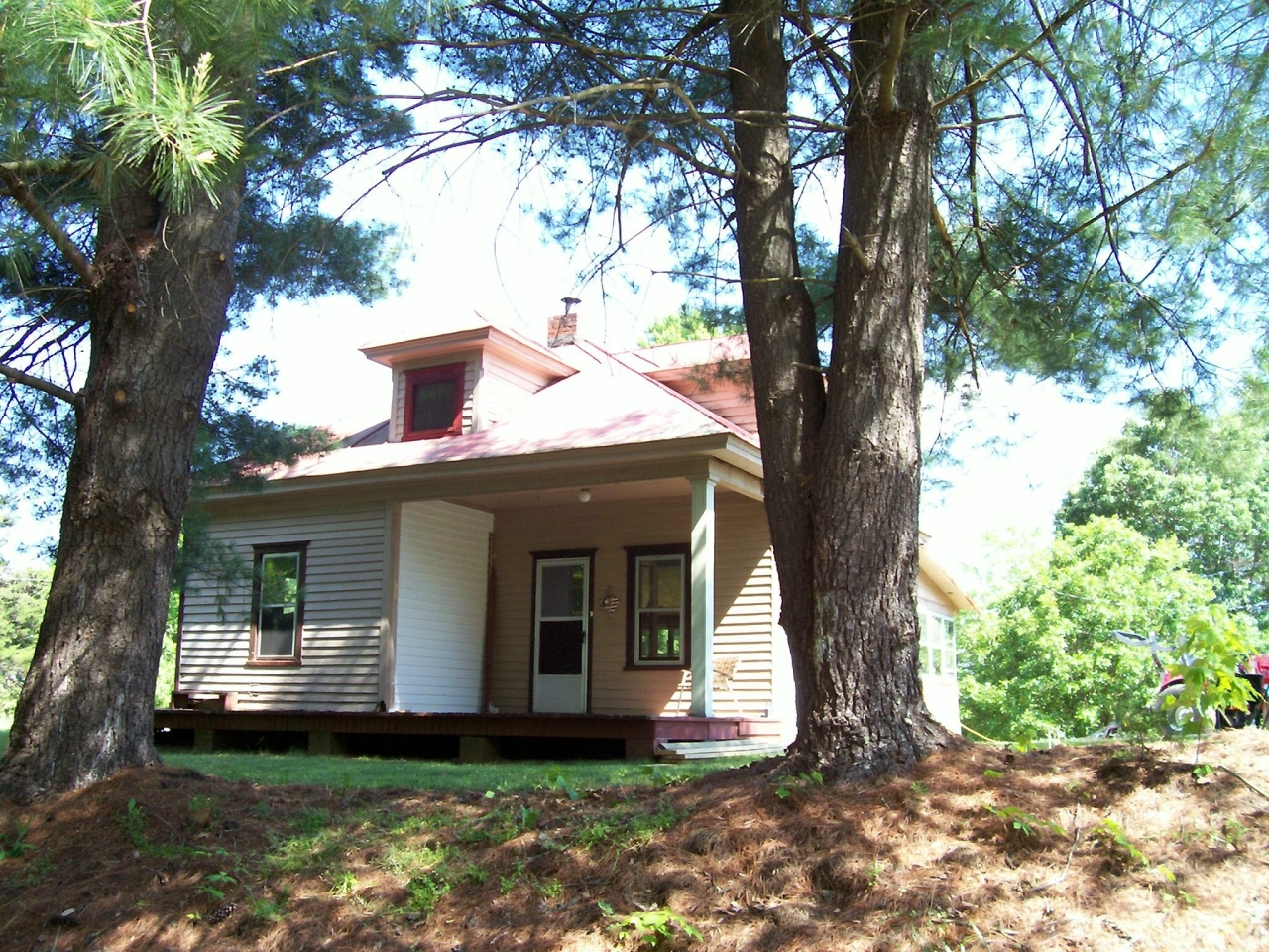 1216 Ellis Road Hardy, VA 24101 - Photo 1 of 19 Front