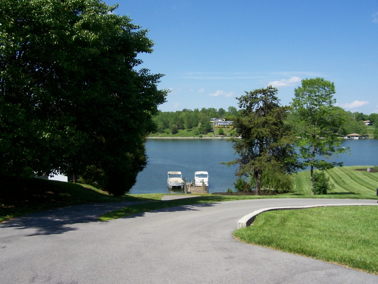 1216 Ellis Road Hardy, VA 24101 - Photo 15 of 19 Dock