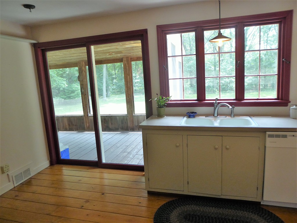 3 Nokomis Road Wilbraham, MA 01095 - Photo 8 of 25 Gallery Image 8