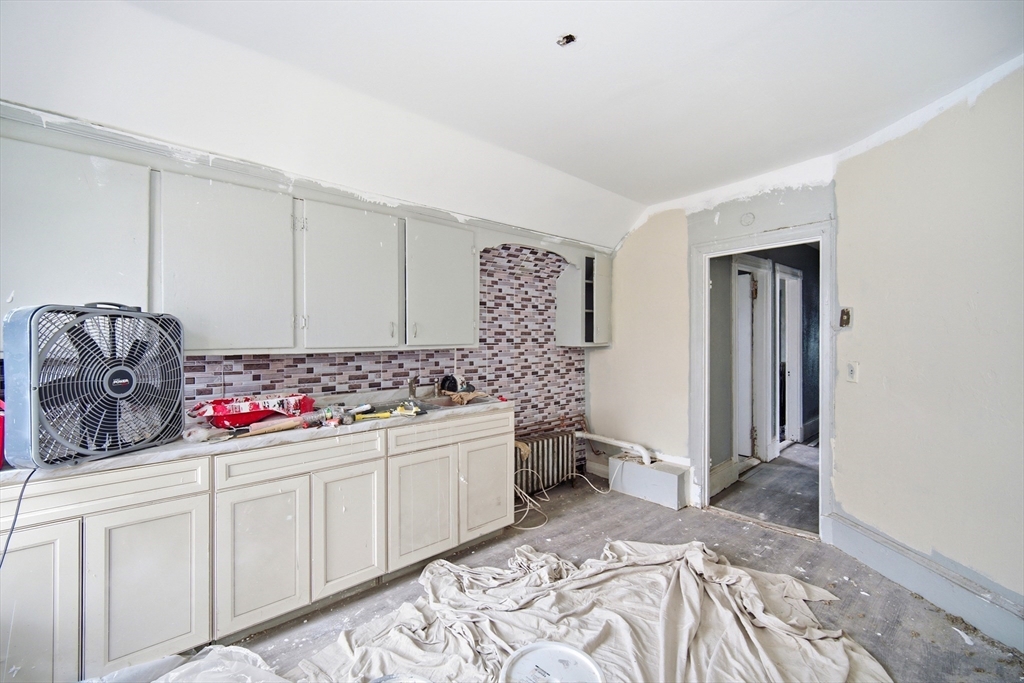 9 Helen Street Boston, MA 02124 - Photo 6 of 16