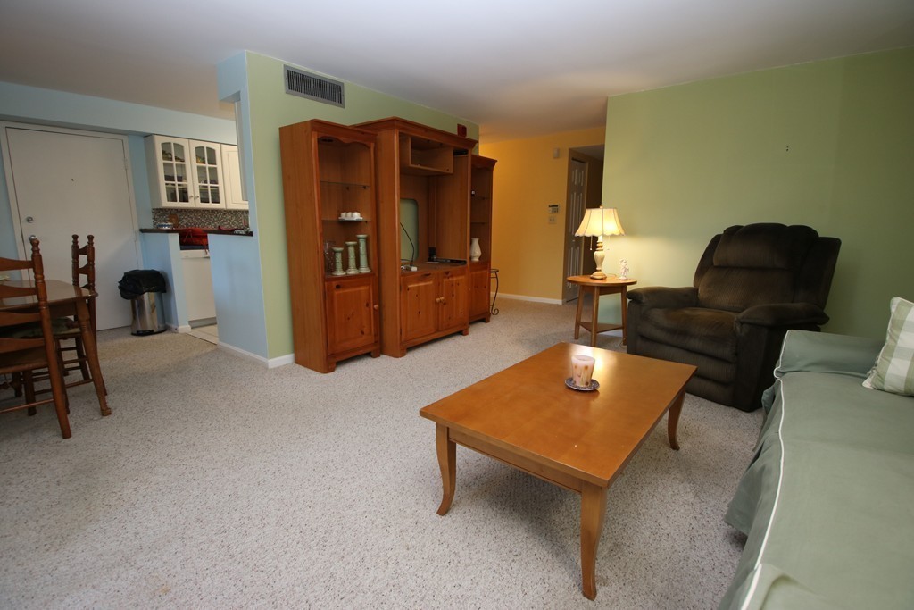 14 Beal's Cove Road, Unit G Hingham, MA 02043 - Photo 6 of 25 Gallery Image 6