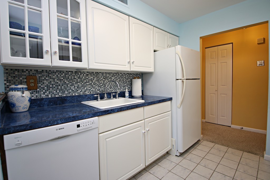 14 Beal's Cove Road, Unit G Hingham, MA 02043 - Photo 9 of 25 Gallery Image 9