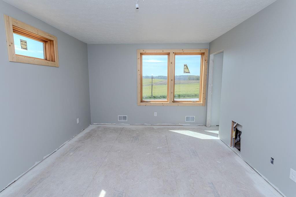 391 Sarvest Road Addison, PA 15411 - Photo 26 of 33 an empty room with windows