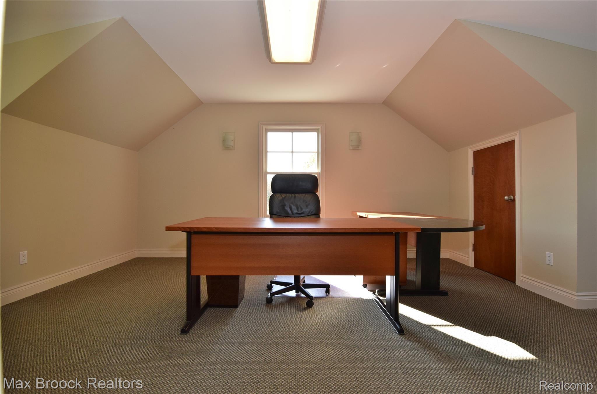 31825 Evergreen Road Franklin, MI 48025 - Photo 45 of 60 third floor office .JPG