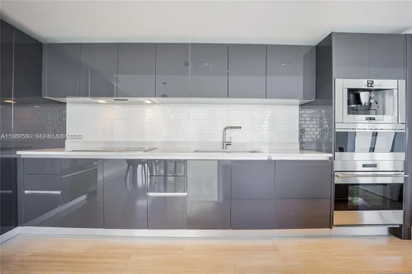 $7,950 | 1451 Brickell Avenue, Unit 1003, Miami, FL 33131