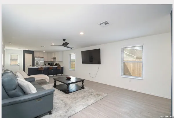 $1,800 | 10203 Asta Trail, San Antonio, TX 78224