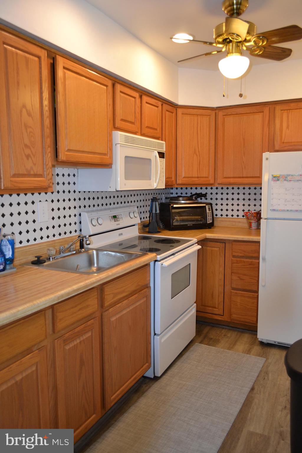 224 Pennell Road, Unit H9 Media, PA 19063 - Photo 18 of 40