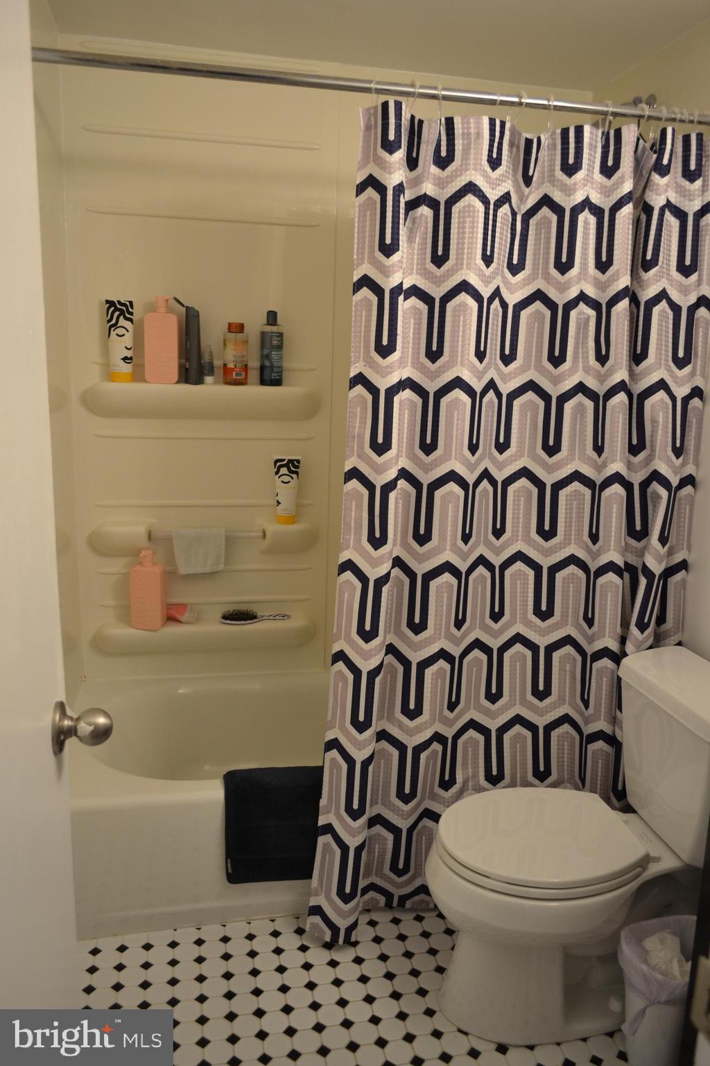 224 Pennell Road, Unit H9 Media, PA 19063 - Photo 33 of 40