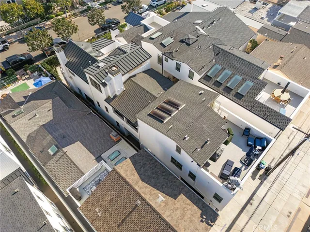 $2,350,000 | 711 1/2 Marigold Avenue, Corona del Mar, CA 92625
