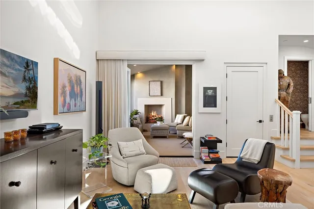 $2,350,000 | 711 1/2 Marigold Avenue, Corona del Mar, CA 92625