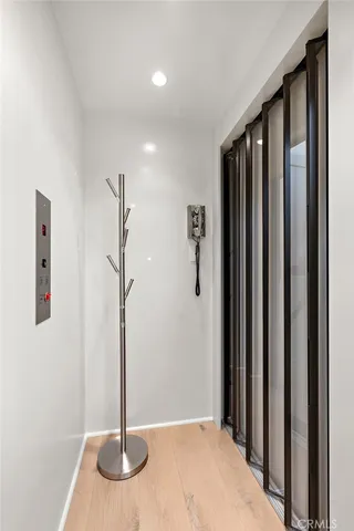 $2,350,000 | 711 1/2 Marigold Avenue, Corona del Mar, CA 92625