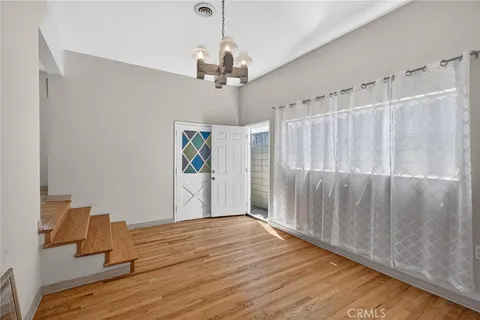 $1,590,000 | 7615 Kittyhawk Avenue, Los Angeles, CA 90045