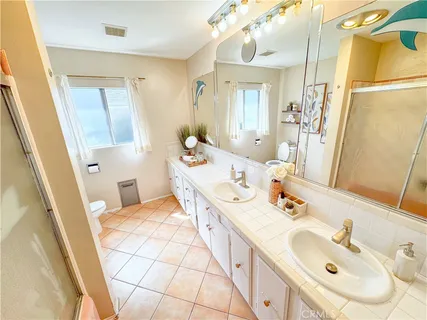 $1,590,000 | 7615 Kittyhawk Avenue, Los Angeles, CA 90045