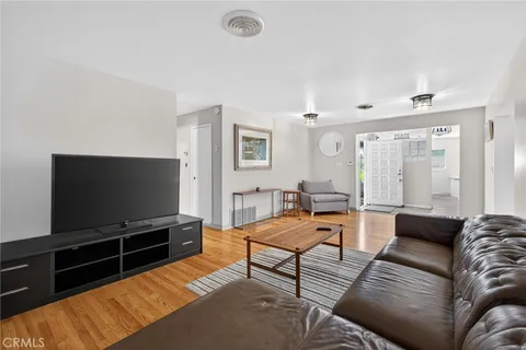 $1,590,000 | 7615 Kittyhawk Avenue, Los Angeles, CA 90045