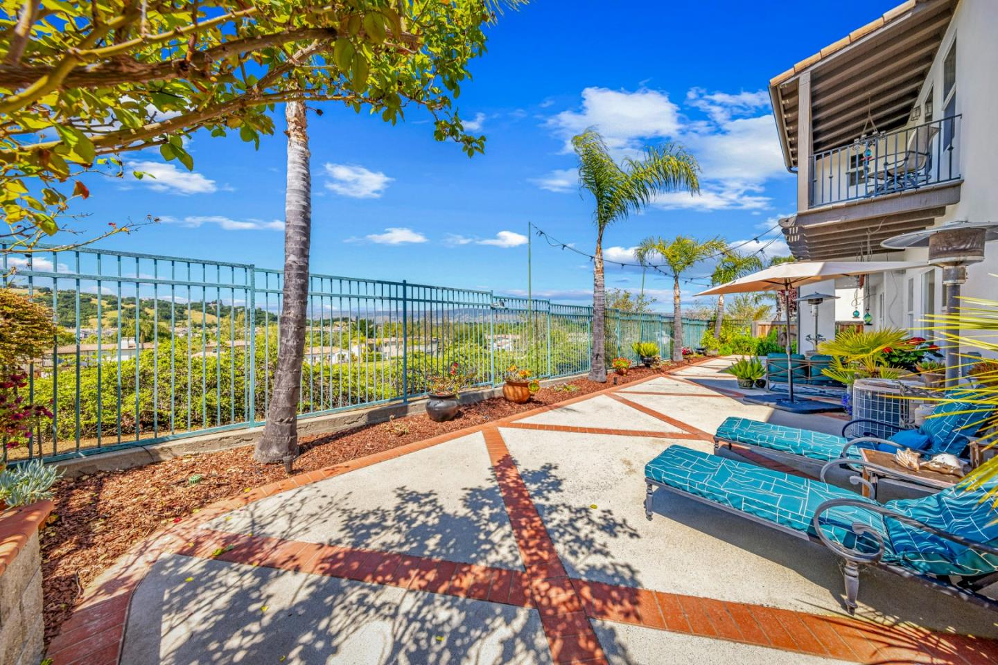 1913 St Andrews Circle Gilroy, CA 95020 - Photo 67 of 79 a view of a fountain with a tree in front of it