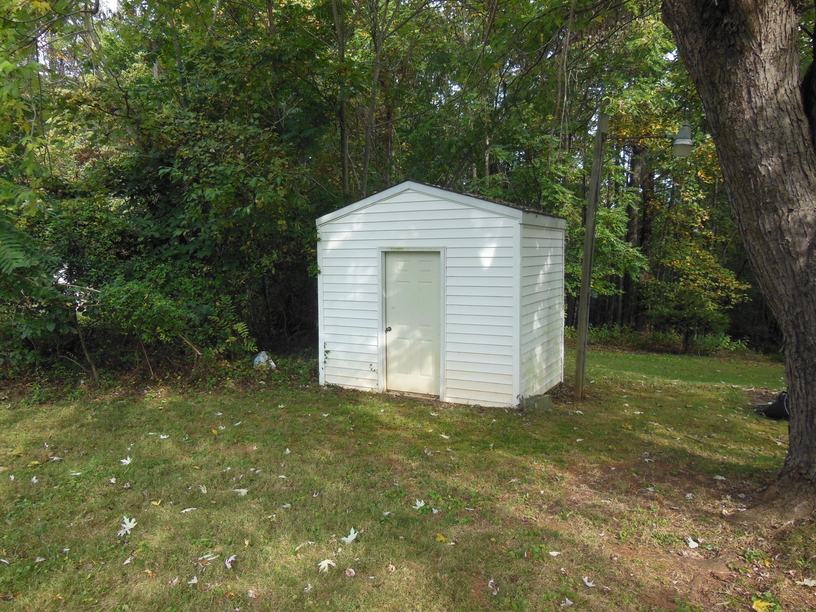 900 Scuffling Hill Road Rocky Mount, VA 24151 - Photo 4 of 19 DSCN0662
