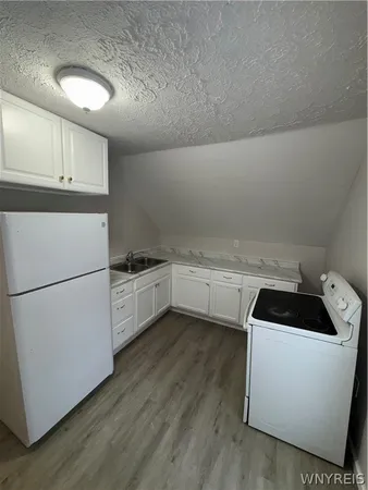 $1,200 | 1312 Ontario Avenue, Niagara Falls, NY 14305