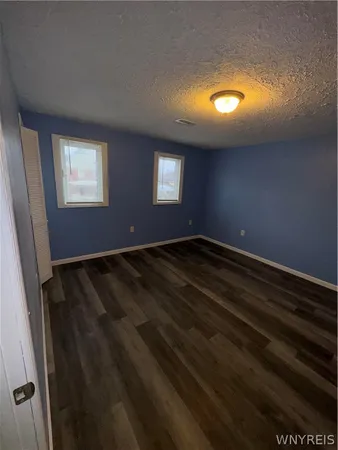 $1,200 | 1312 Ontario Avenue, Niagara Falls, NY 14305