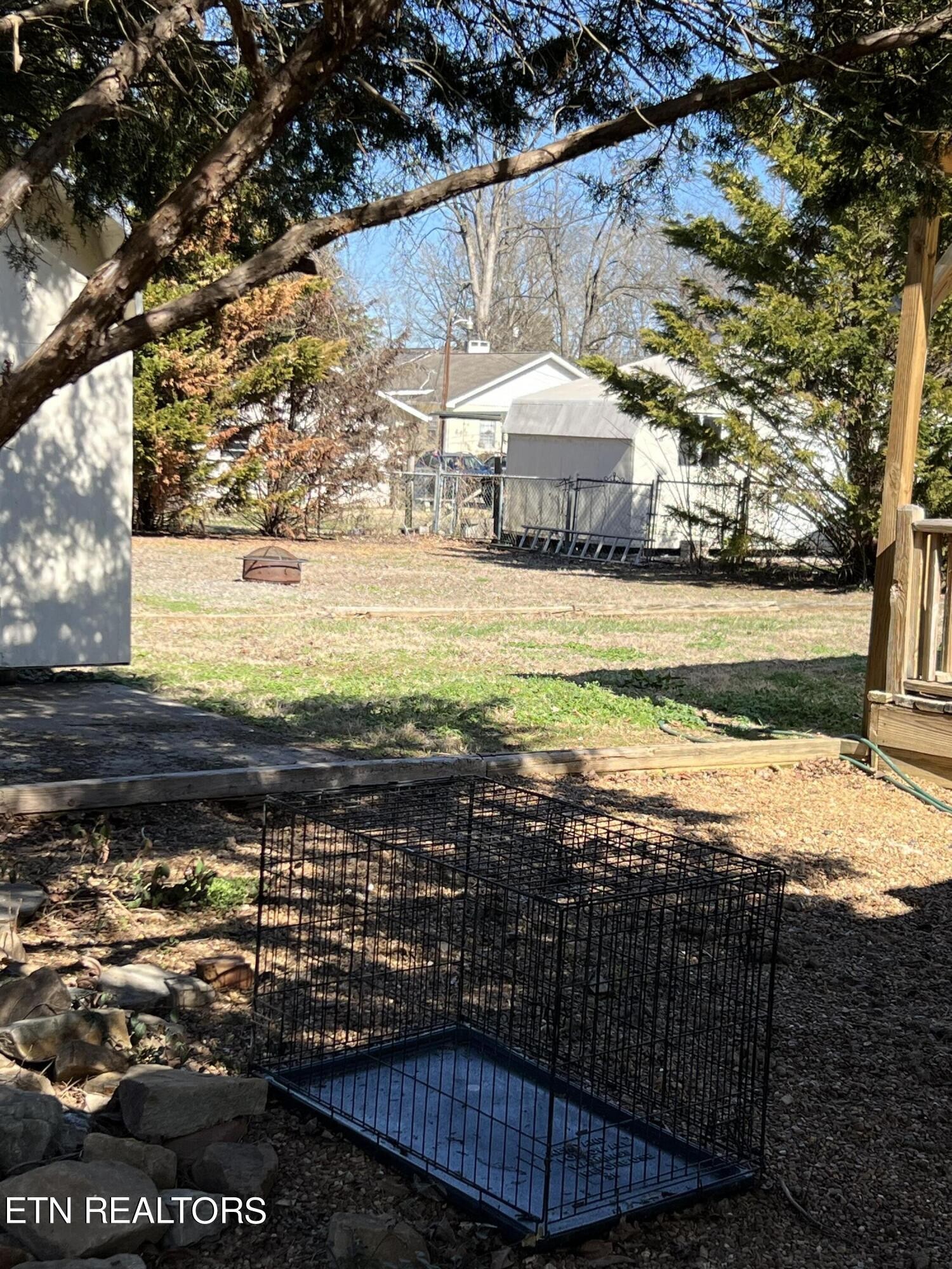 306 Englewood Road Madisonville, TN 37354 - Photo 6 of 34 a view of a swimming pool with an outdoor space