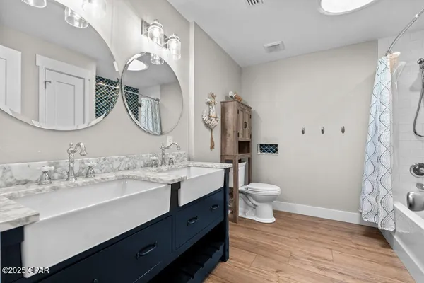 $574,900 | 107 Loyola Lane, Panama City, FL 32405