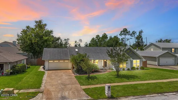 $574,900 | 107 Loyola Lane, Panama City, FL 32405
