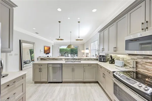 $4,000 | 3565 Beaufort Court, Naples, FL 34119