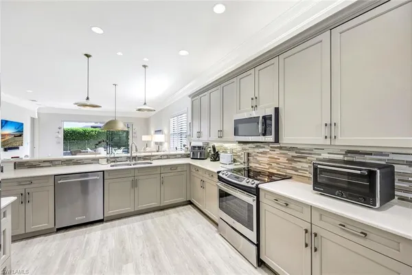 $4,000 | 3565 Beaufort Court, Naples, FL 34119