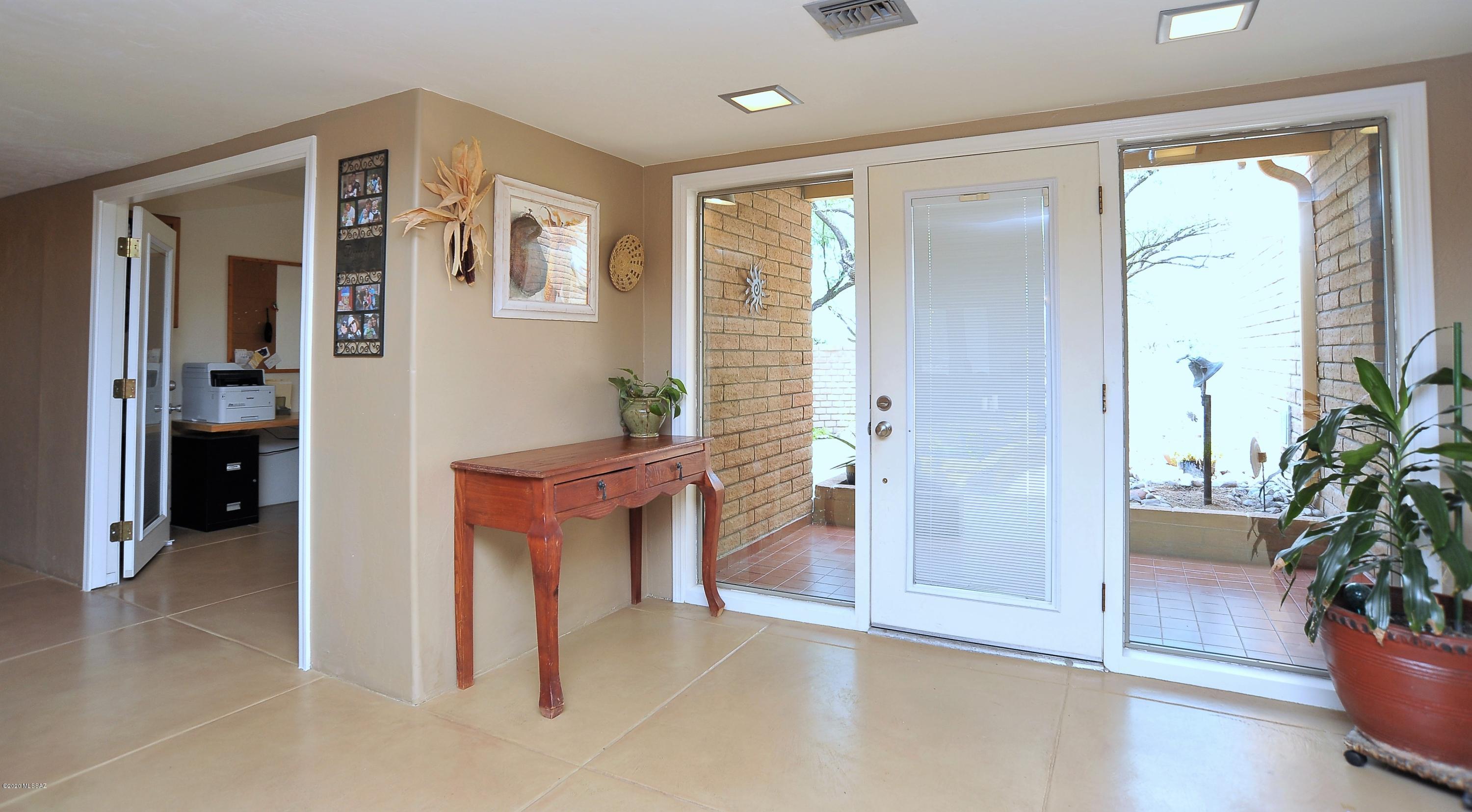2060 North Tanque Verde Loop Road Tucson, AZ 85749 - Photo 3 of 50 Gallery Image 3