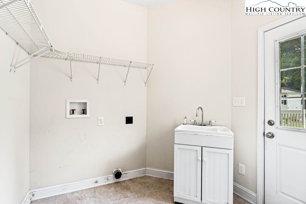125 Schaffer Road Boone, NC 28607 - Photo 10 of 29 Gallery Image 10