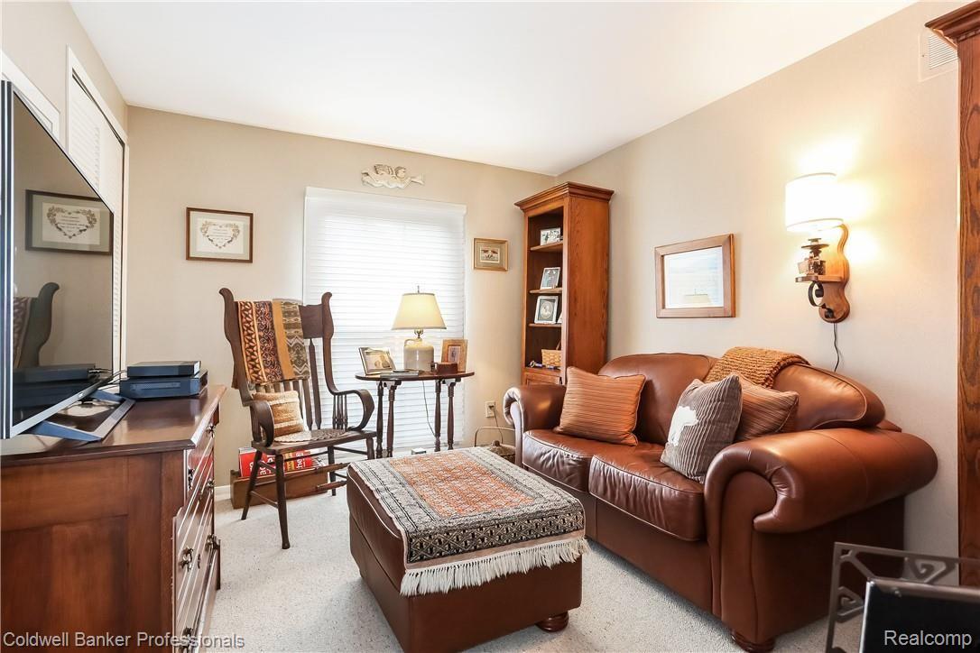 1483 Carriage Lane, Unit 17 Rochester, MI 48306 - Photo 20 of 28 Bedroom Three