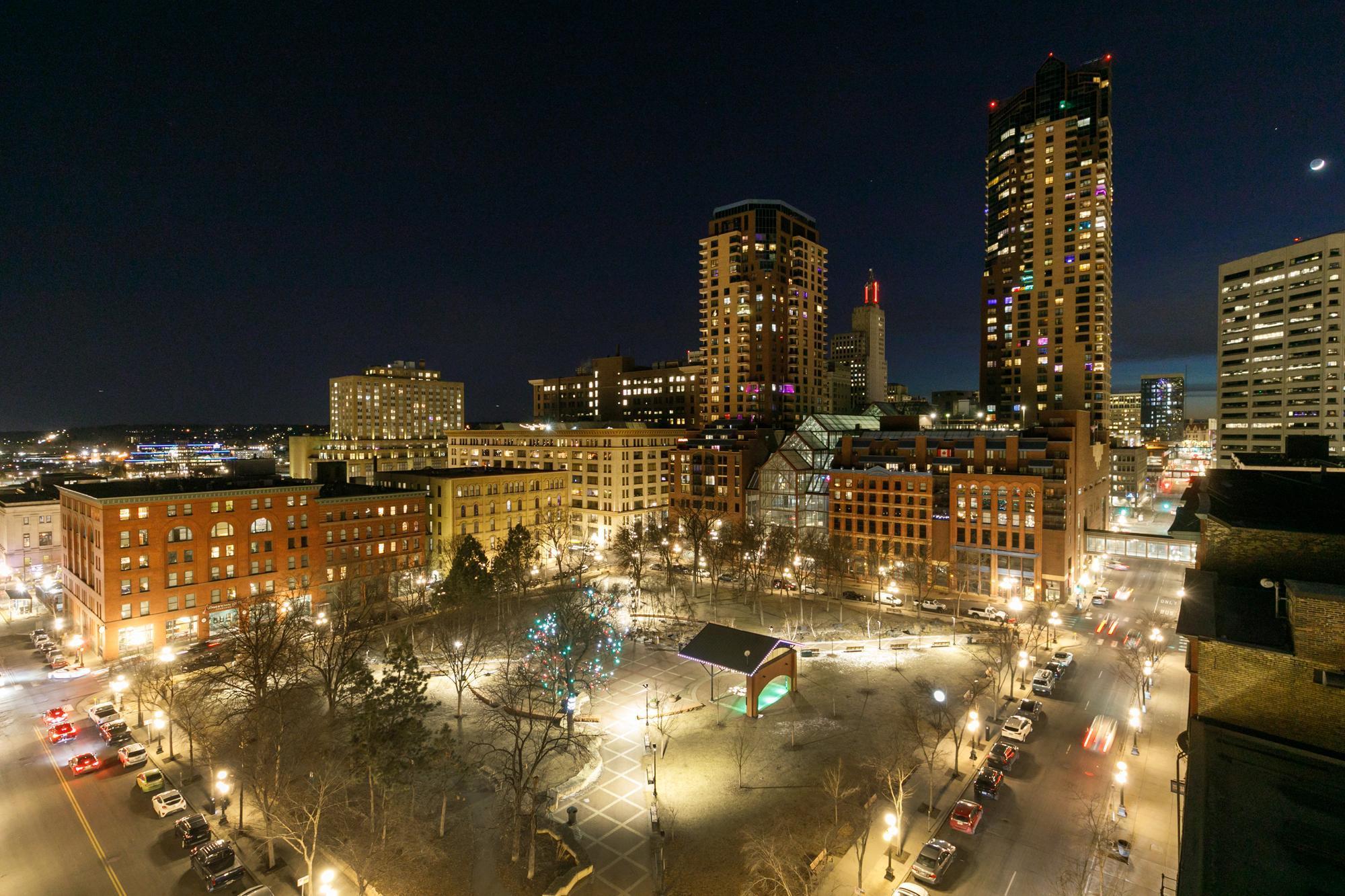 406 Wacouta St Unit 603