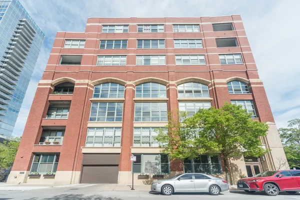 $2,900 | 2001 South Calumet Avenue, Unit 508, Chicago, IL 60616