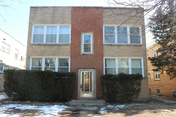 $1,750 | 9119 La Crosse Avenue, Unit 2B, Skokie, IL 60077