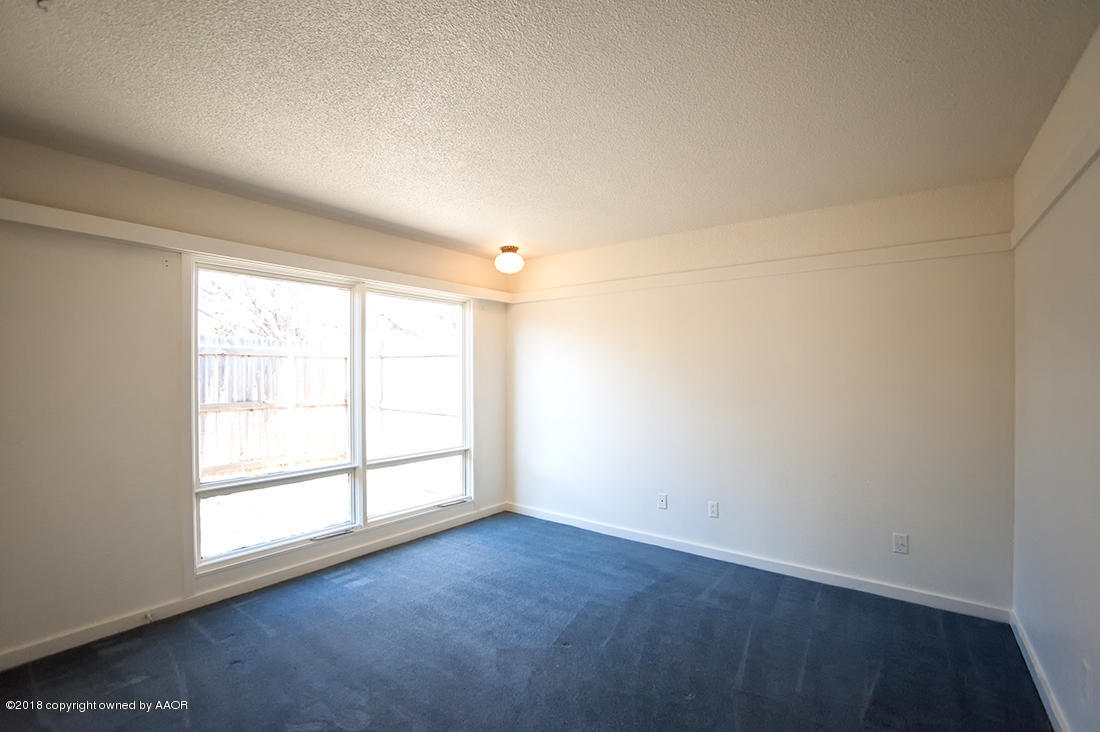 6001 Elmhurst Road Amarillo, TX 79106 - Photo 14 of 23 DSC_2349