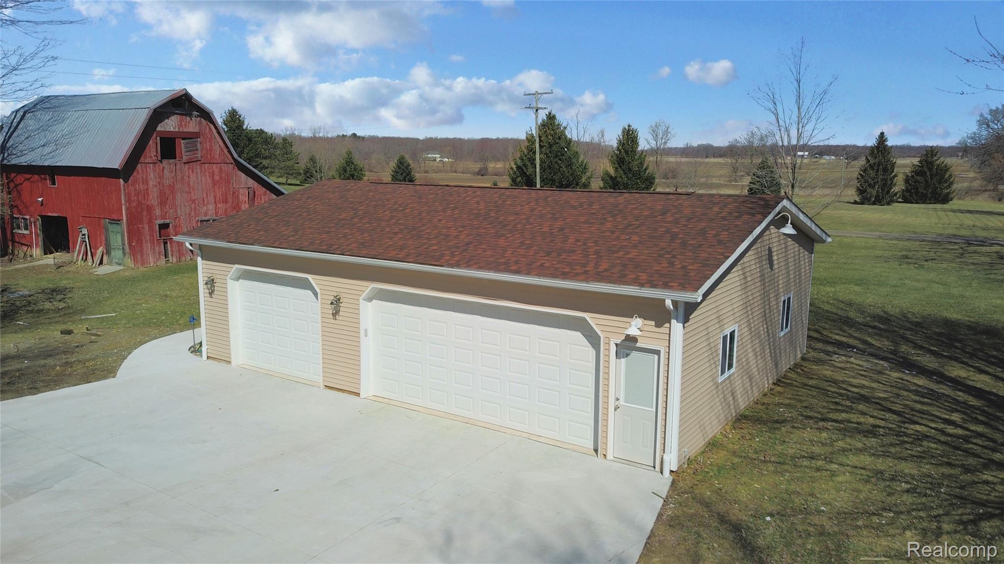 14900 South Fowlerville Road Perry, MI 48872 - Photo 27 of 36 Detached Garage