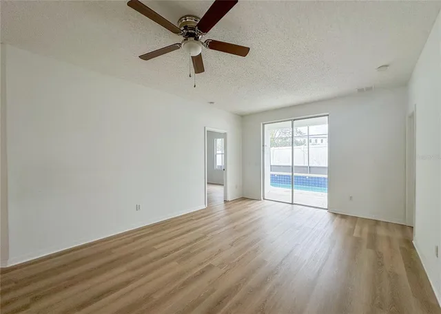 $2,350 | 402 Sunset View Drive, Davenport, FL 33837