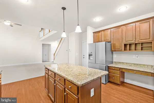 $699,900 | 18706 Kerill Road, Triangle, VA 22172