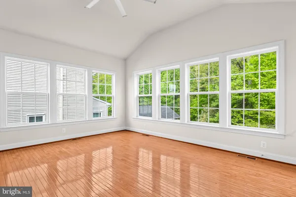 $699,900 | 18706 Kerill Road, Triangle, VA 22172