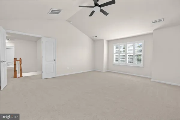 $699,900 | 18706 Kerill Road, Triangle, VA 22172