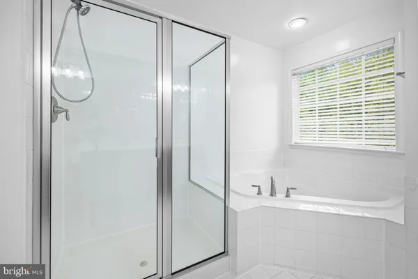 $699,900 | 18706 Kerill Road, Triangle, VA 22172