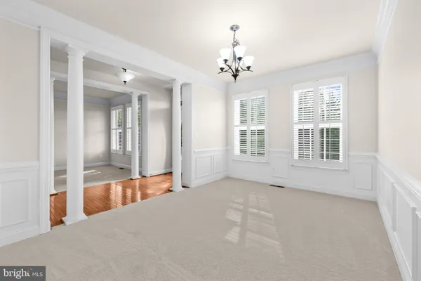 $699,900 | 18706 Kerill Road, Triangle, VA 22172