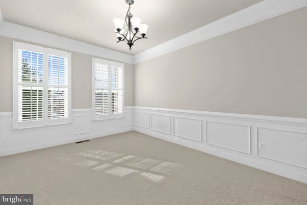 $699,900 | 18706 Kerill Road, Triangle, VA 22172