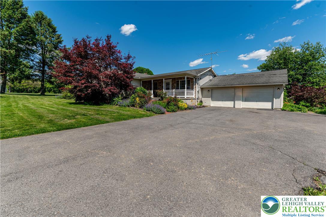 518 Bauer Road Bath, PA 18014 - Photo 2 of 59